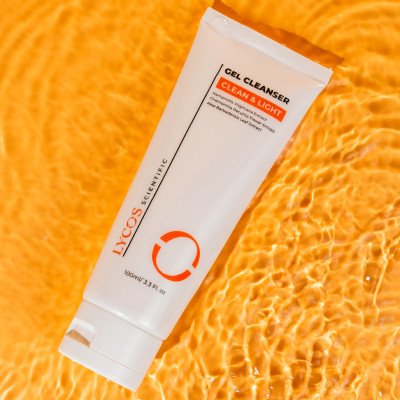 Gel Rửa Mặt Lycos Clean & Light, Sữa rửa mặt Lycos cây phỉ phù hợp da dầu mụn : Sáng da, sạch mụn, sạch bụi bẩn bã nhờn
