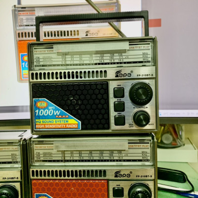 ĐÀI RADIO Fp 310BT-tấm pin năng lượng mặt trời Xuất xứ Nhật Bản Mẫu Mới Nhất quà tặng giành cho người thân yêu-Hàng Chính Hãng