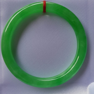 Vòng tay nữ đá cẩm thạch tự nhiên Ngọc Lý Đẹp 54mm x cọng 8mm Màu Xanh Lý tươi sáng bóng mượt đẹp Nữ 53kg - 60kg đeo Vòng hợp nữ mệnh Mộc mệnh Hỏa mệnh Thủy ạ