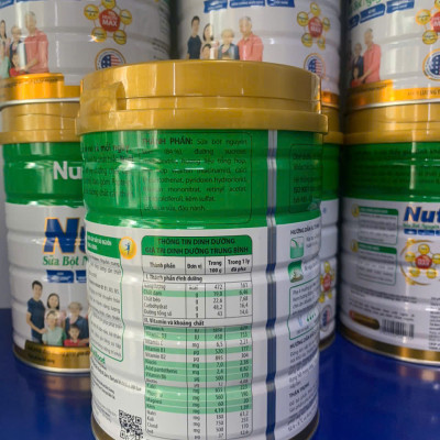 Sữa bột NGUYÊN KEM-Hãng Nutifood-Giành cho cả gia đình-> Tăng ngay khăn lau đa năng mềm mịn