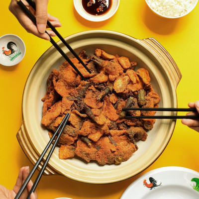 Da cá trứng muối cay 50g IRVINS - Mini Hotboom Fish Skin 50g