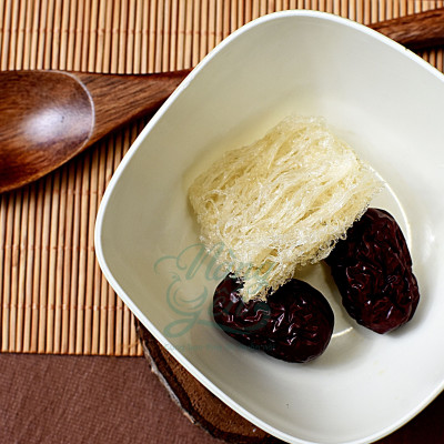 TỔ YẾN TINH CHẾ  2.5 GRAM KẾT HỢP VỚI TÁO ĐỎ HÀN QUỐC | THƯƠNG HIỆU YẾN SÀO NÀNG YẾN | Được đóng gói tiện lợi dễ dàng chế biến | Thành phần nguyên liệu vừa đủ cho 1 suất ăn bổ dưỡng | Giúp tăng cường sức đề kháng | Chống lão hoá | Ổn định đường huyết