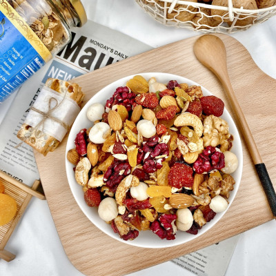GRANOLA NGŨ CỐC TÂN LỘC PHÁT