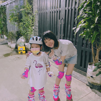 [Tặng Bảo Vệ Hoặc Túi] Giày Patin Trẻ Em Cougar 835LSG, Bánh Đầu Có Đèn Phát Sáng, Có Nút Chỉnh Size