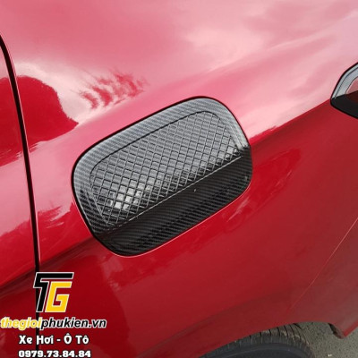 Ốp nắp đậy bình xăng Honda City 2021 vân Carbon