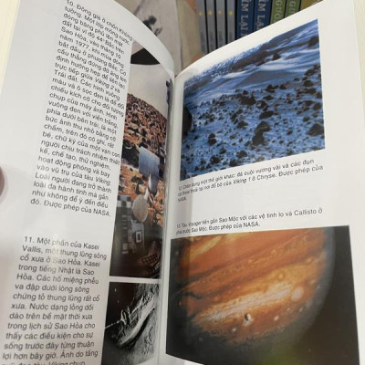 Sách - Vũ trụ (TB 2023) (Nhã Nam HCM)