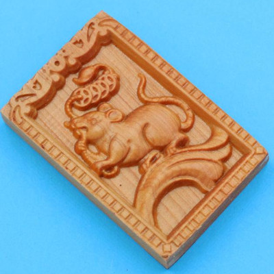 Mặt gỗ hoàng đàn - 12 con giáp - khắc hình tuổi Tý